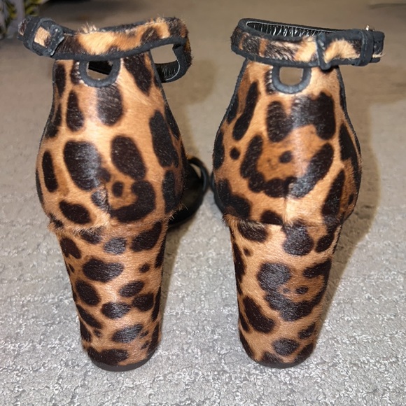 Stuart Weizmann leopard sandals 7.5 - Picture 3 of 7